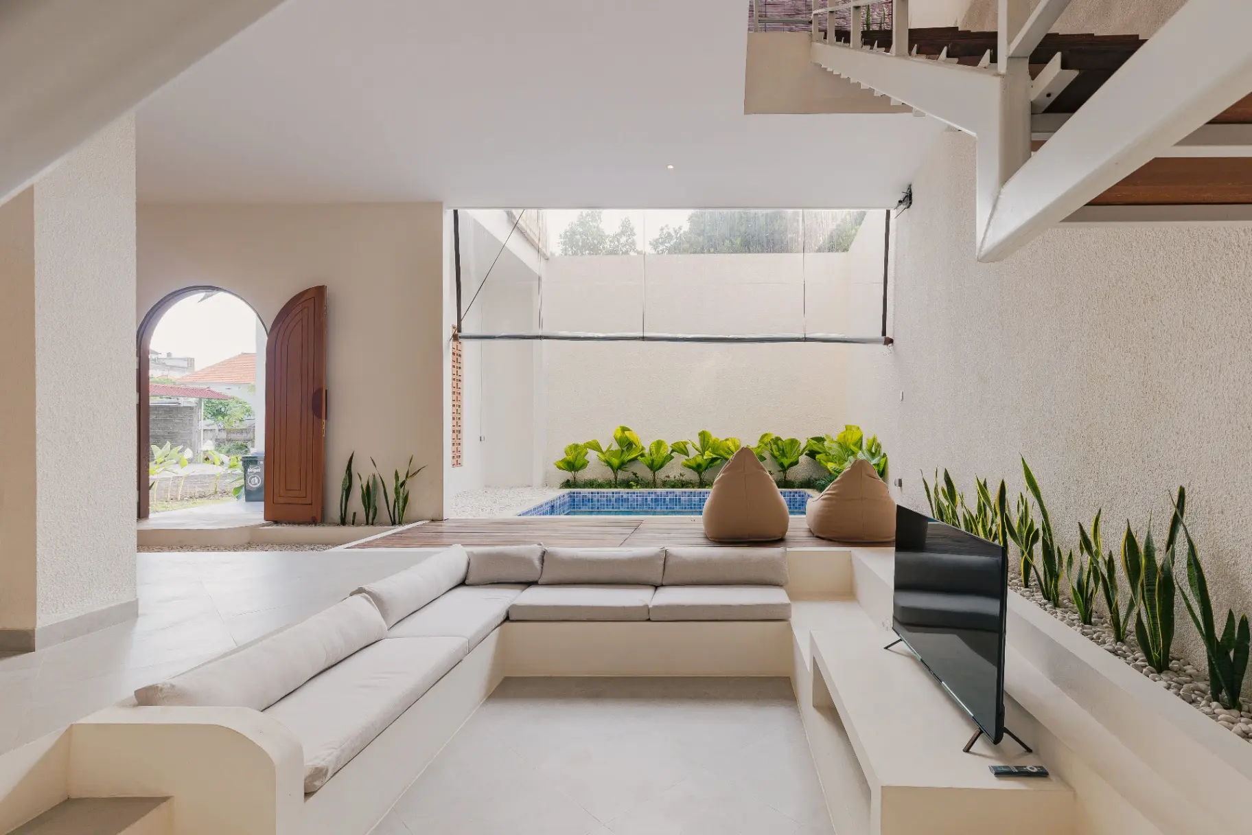 Arjuna - New Modern 2BR Villa w/ Pool & Lounge