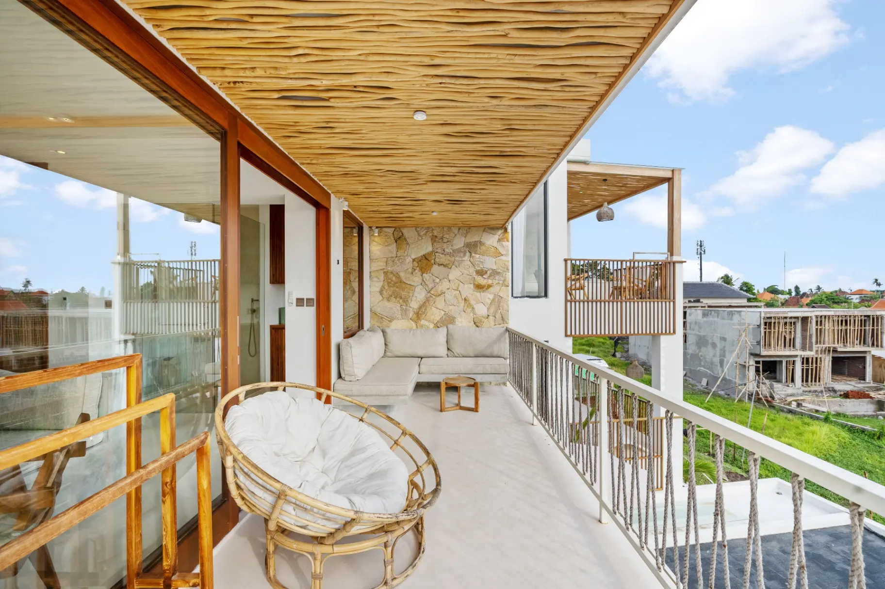 Pagi: 1BR Apartment with Paddy and Sunset View