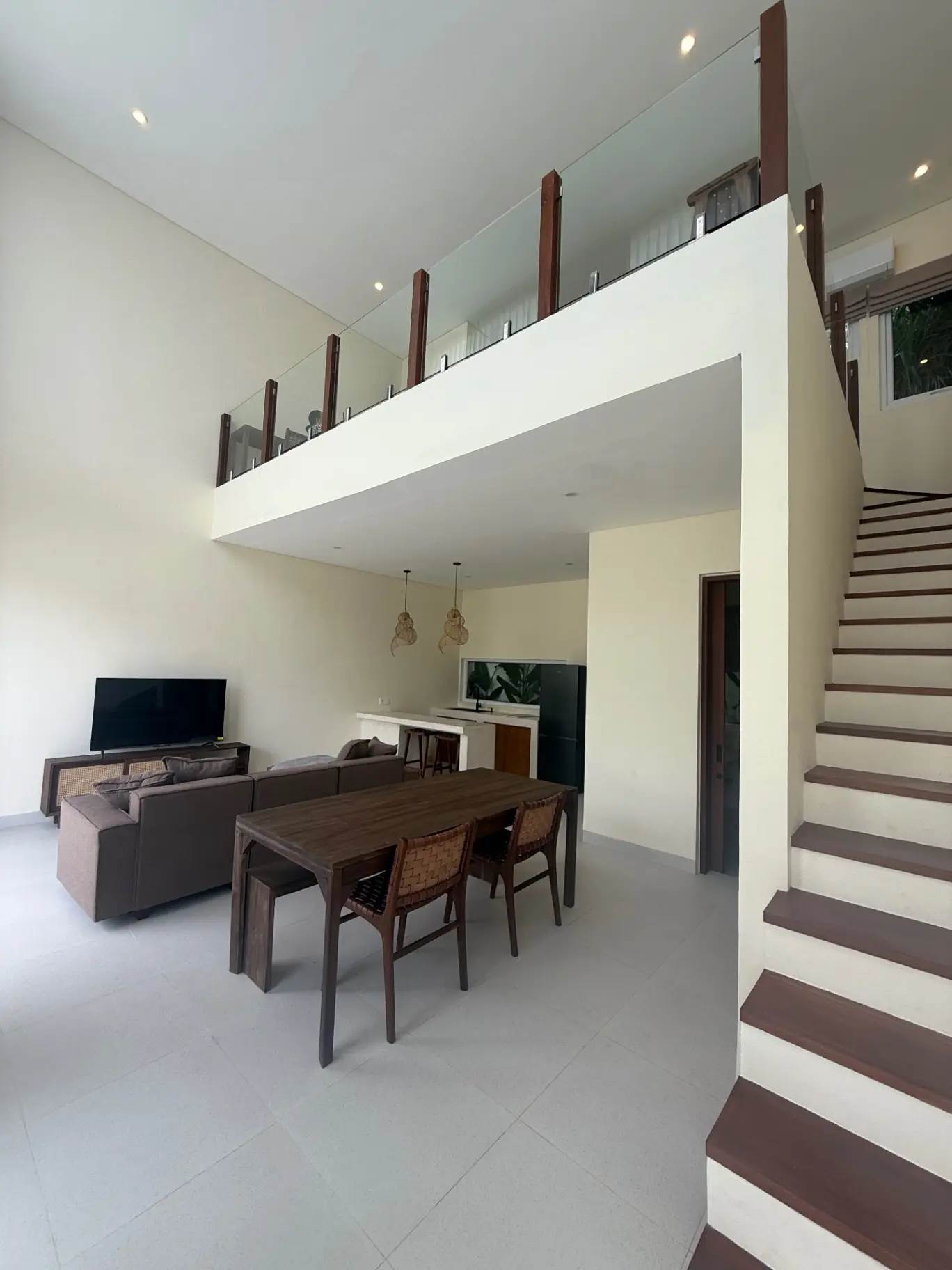 LAST 2 Full Furnished Loft 400m from Pantai 5 Beach