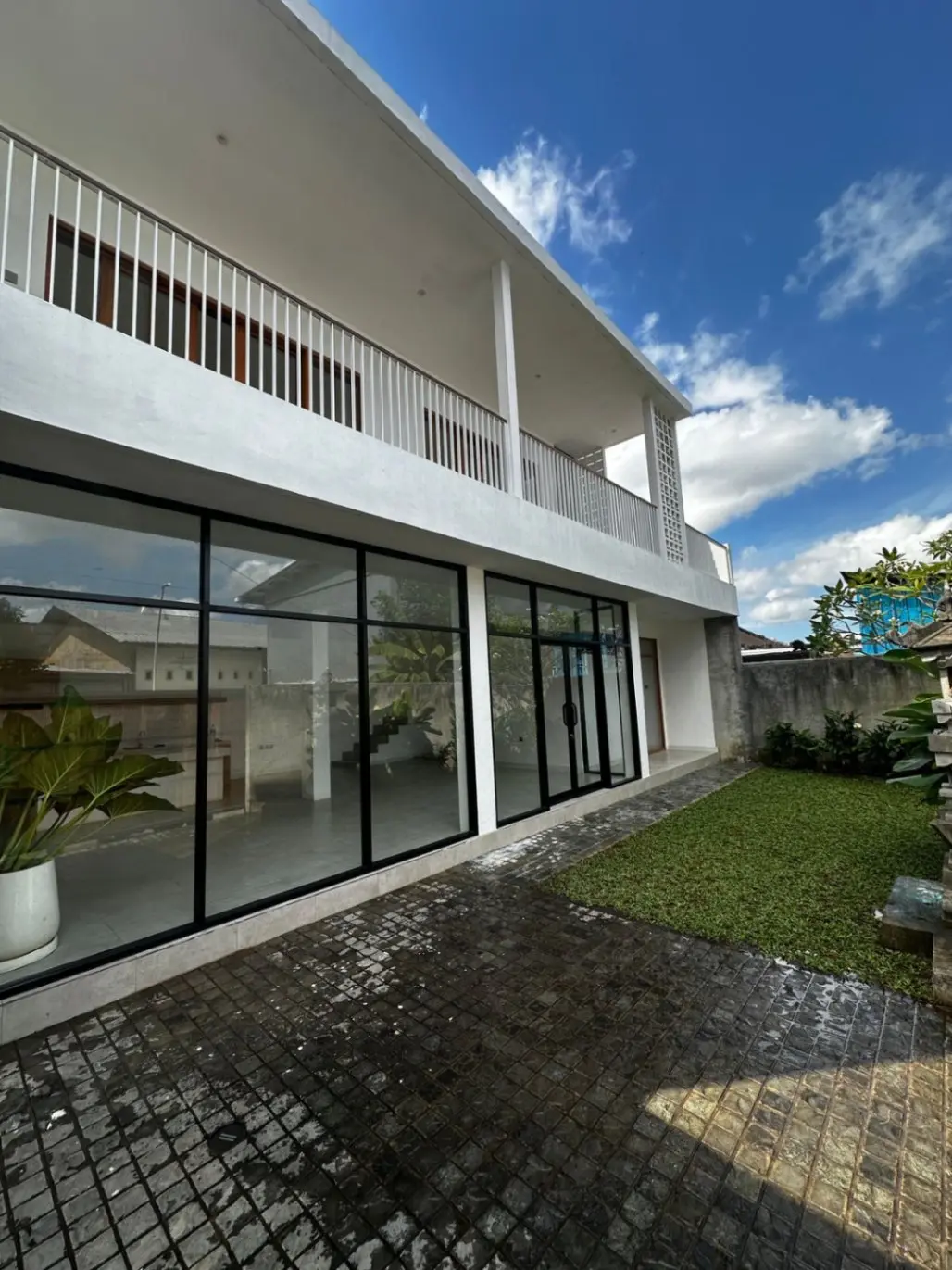 Unfurnished 3 Bedrooms in Padonan