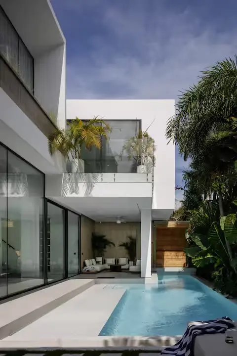 Ultra luxury new villas berawa Canggu 
