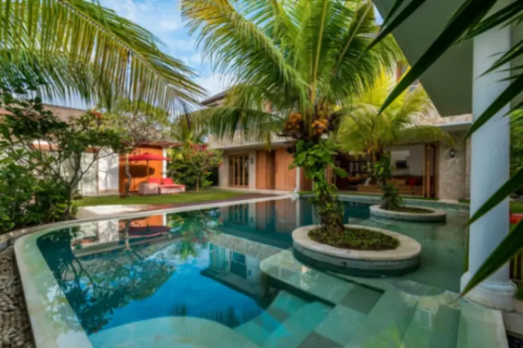 7 BEDROOMS VILLA IN KEROBOKAN FOR YEARLY RENT IB65