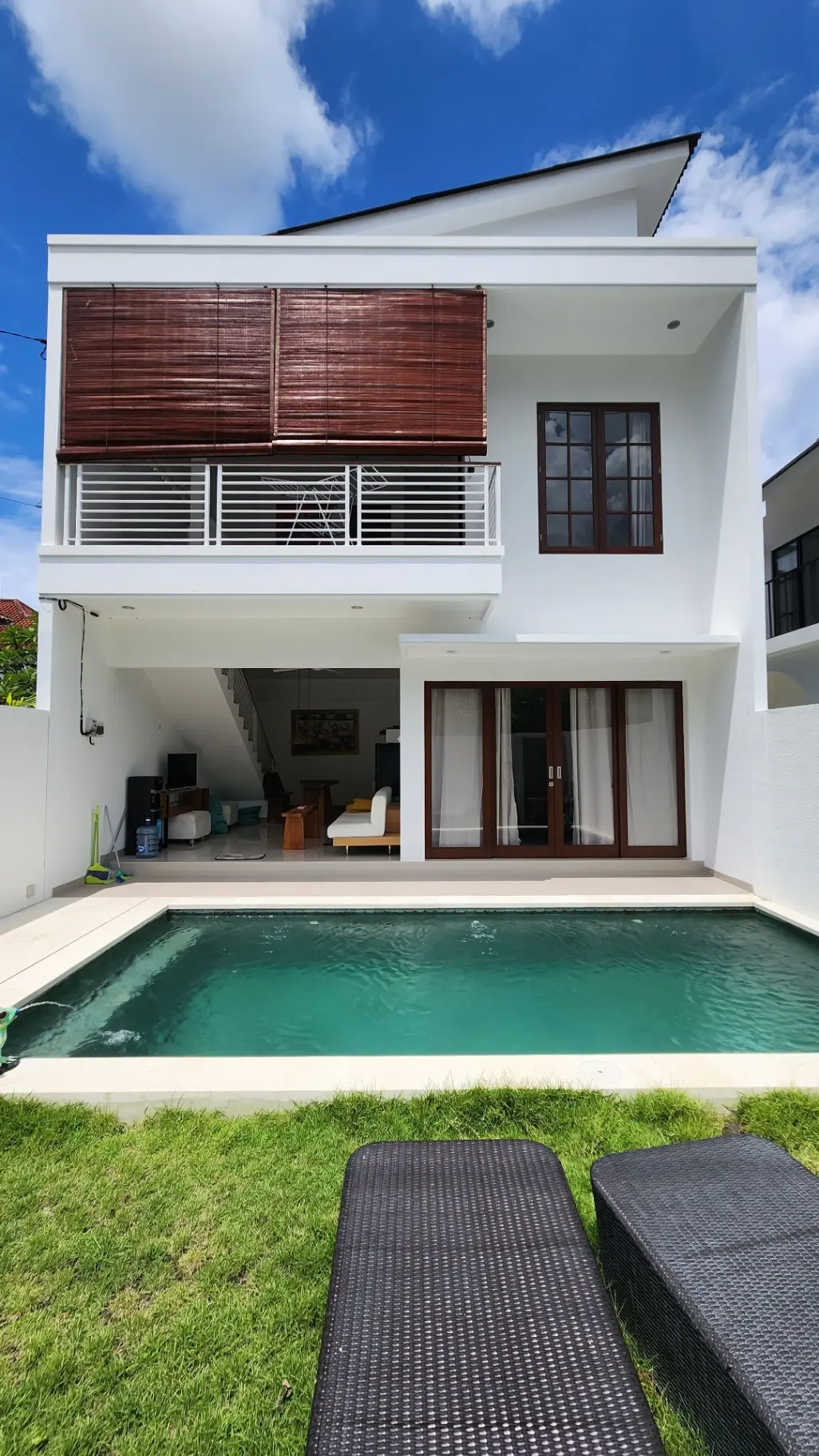 DO 356-FOR RENT TROPICAL VILLA LOCATED AT NUSA DUA 
