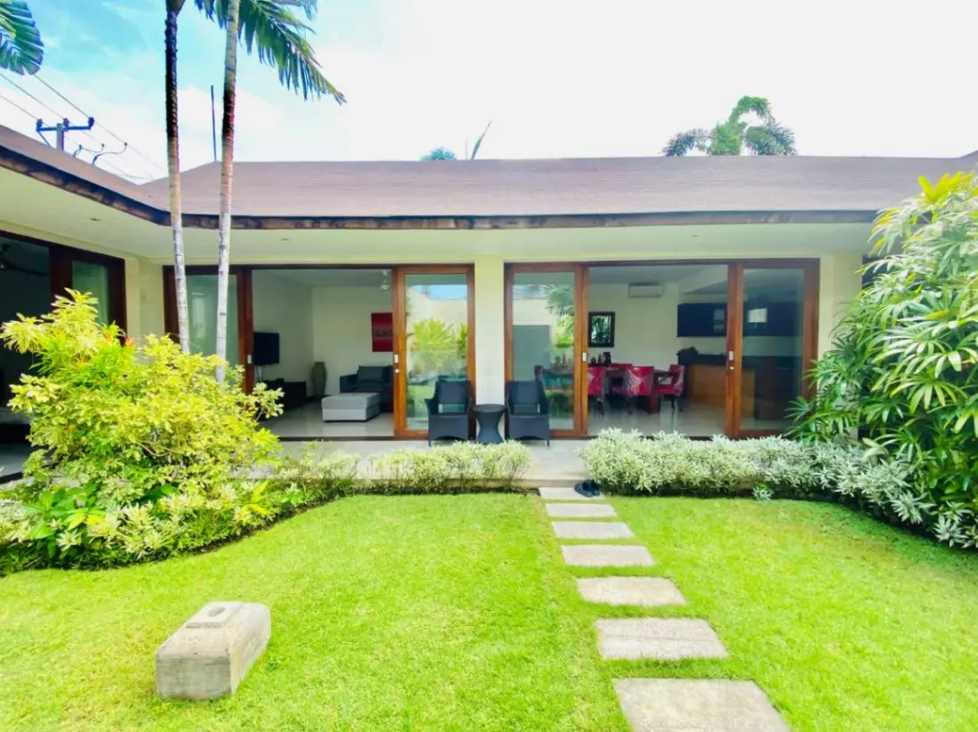 3 BEDROOM VILLA FULLY FURNISHED IN BERAWA - AF486