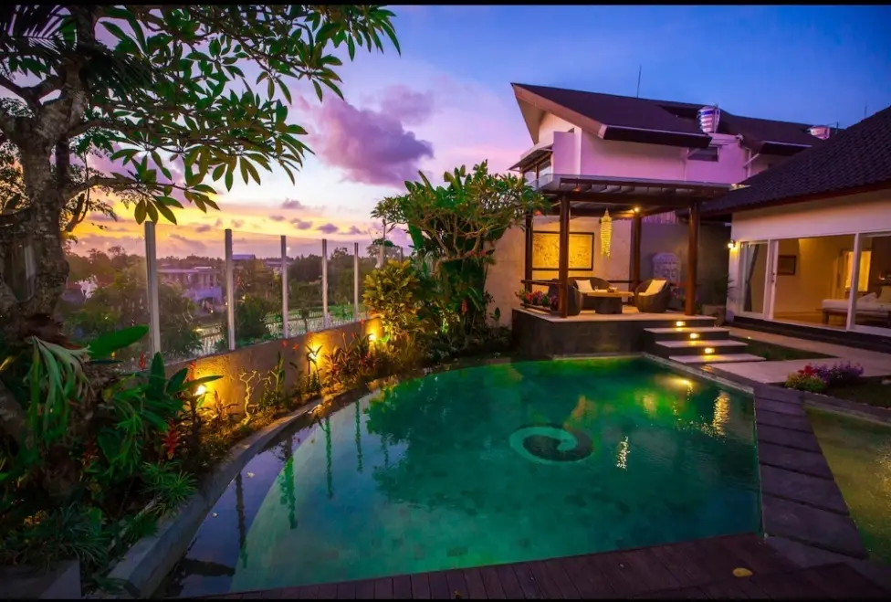 Elegant 3BR Villa w/ Pool & Rooftop