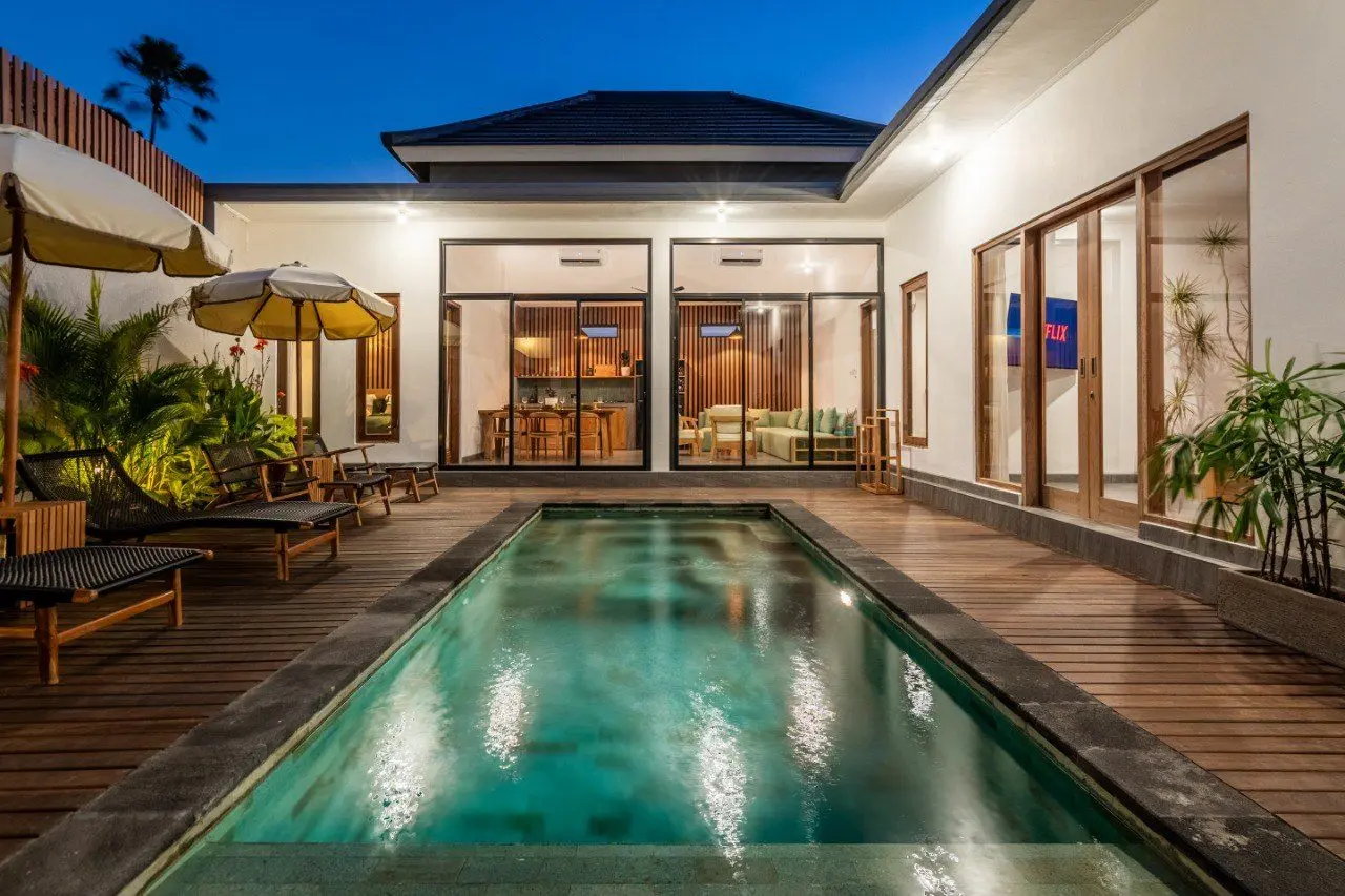 🌴 Escape to Luxury: 3 Bedrooms Villa Brueys in Prime Canggu! 🌴
