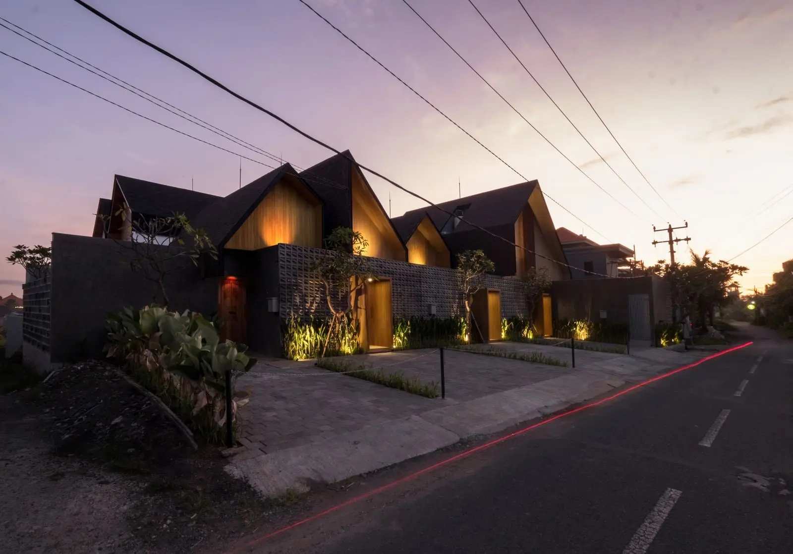 FOR RENT 3 BEDROOM VILLA IN KEMENUH JUST 15 MINUTE TO UBUD CENTER