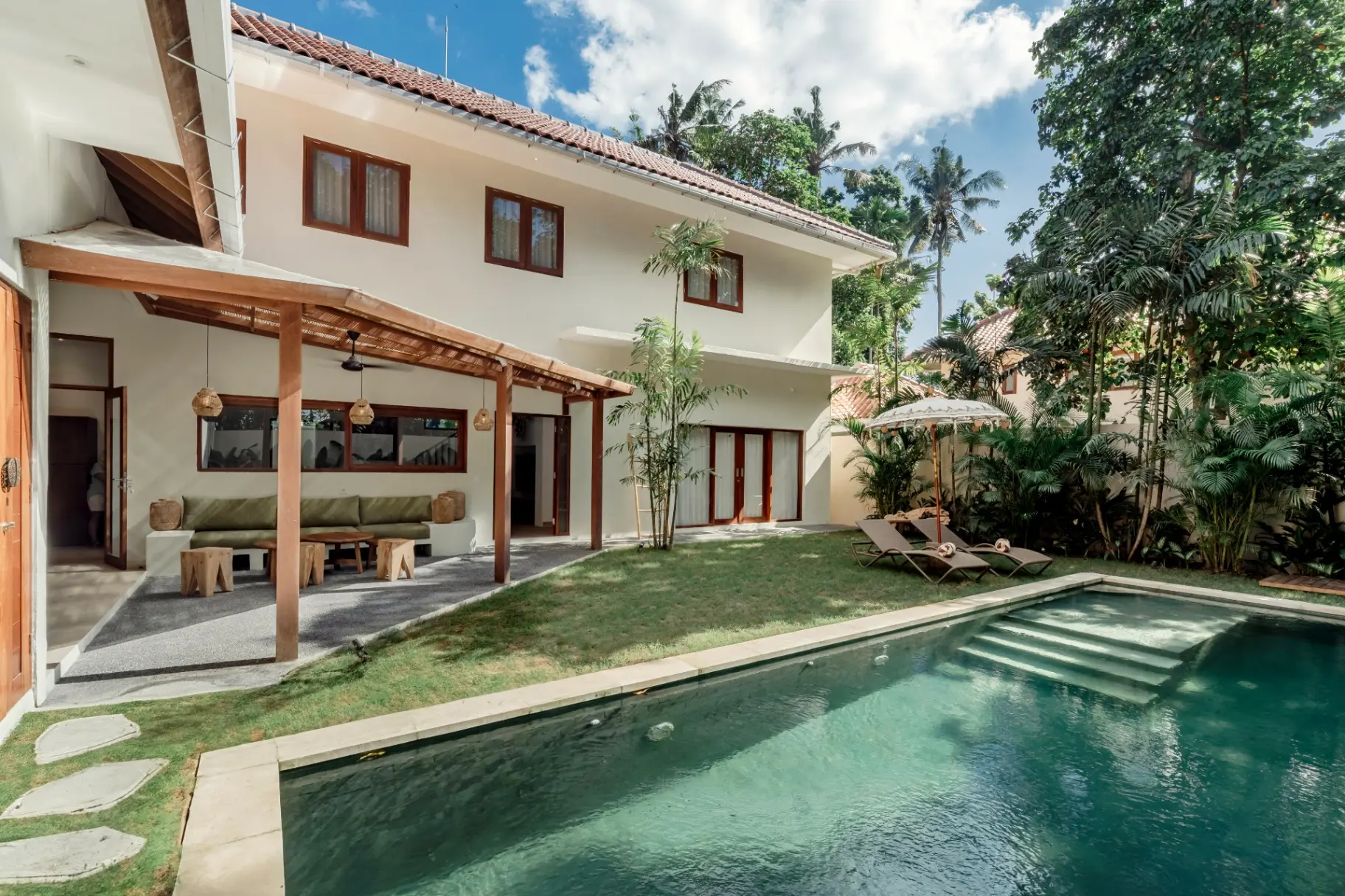 Villa Chi - 4BR Villa Private Pool Near Kedungu