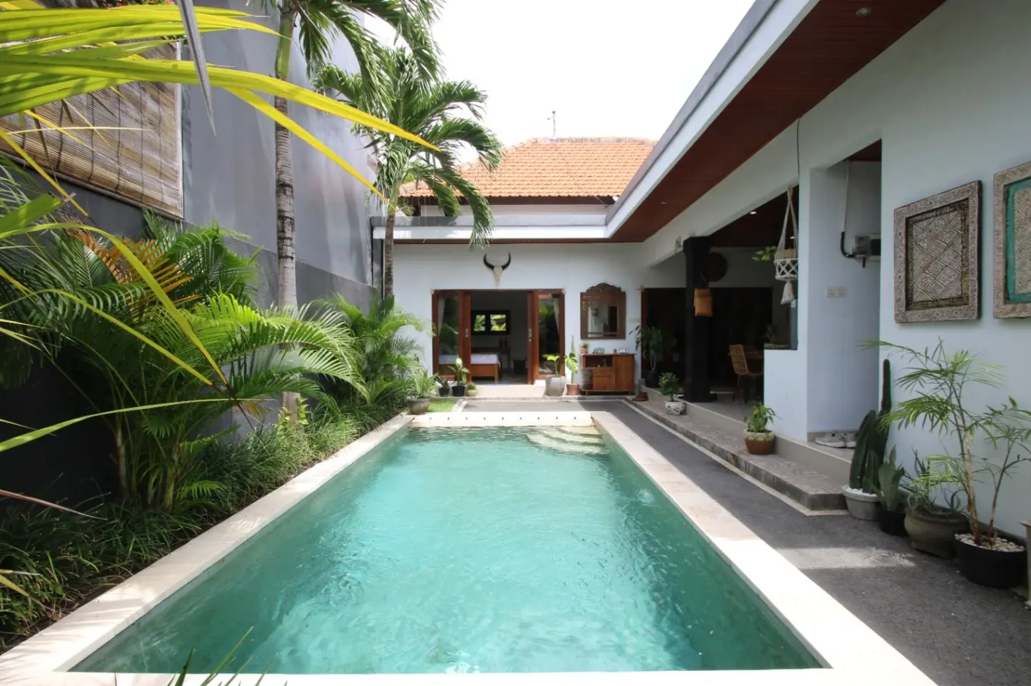 2BR  VILLA FOR RENT AT UMALAS