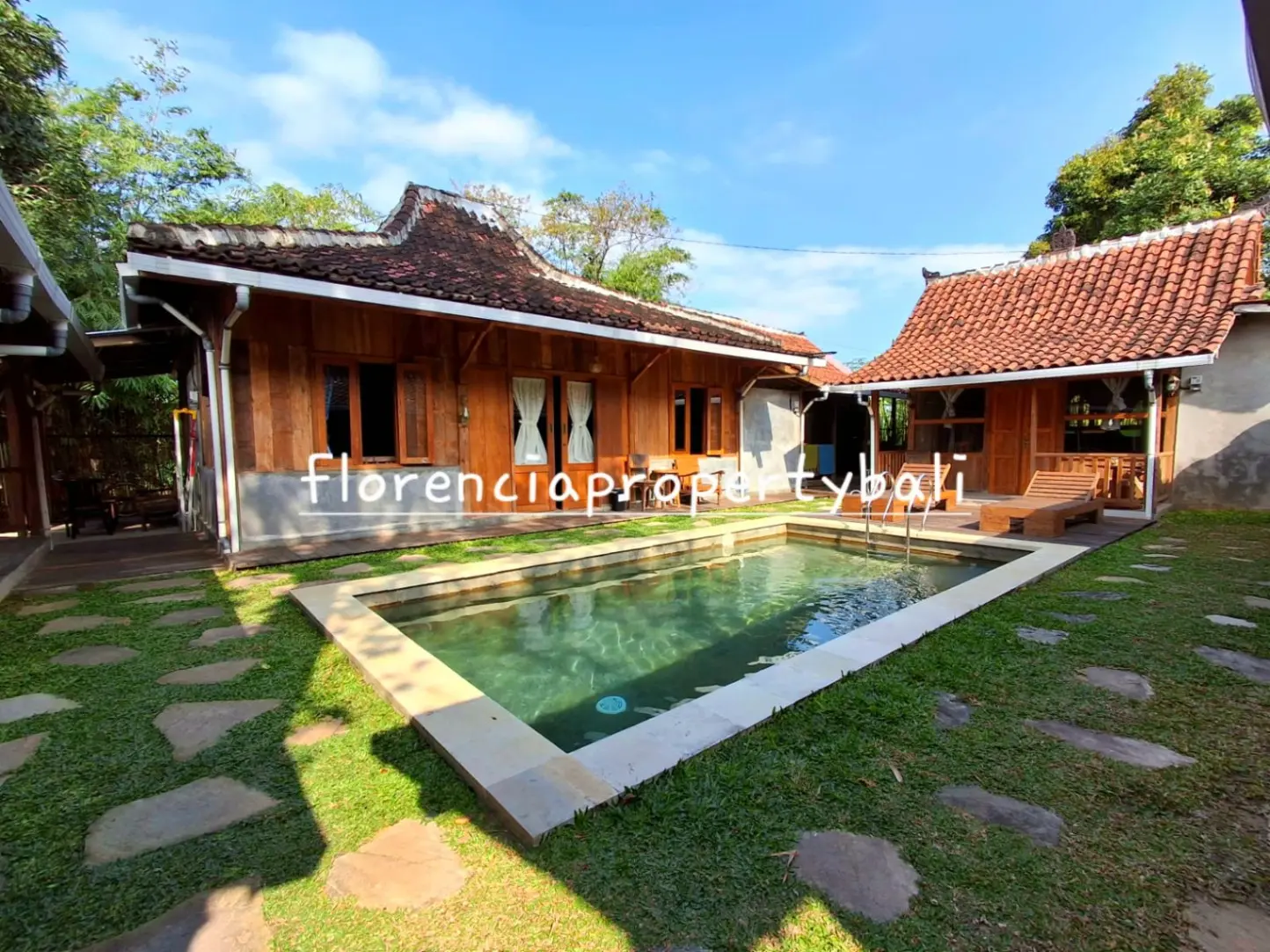 (FW001KE-C) Kerobokan Property – Traditional Wooden House Surrounded by Nature