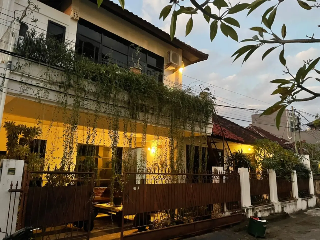 Kerobokan 3BR House