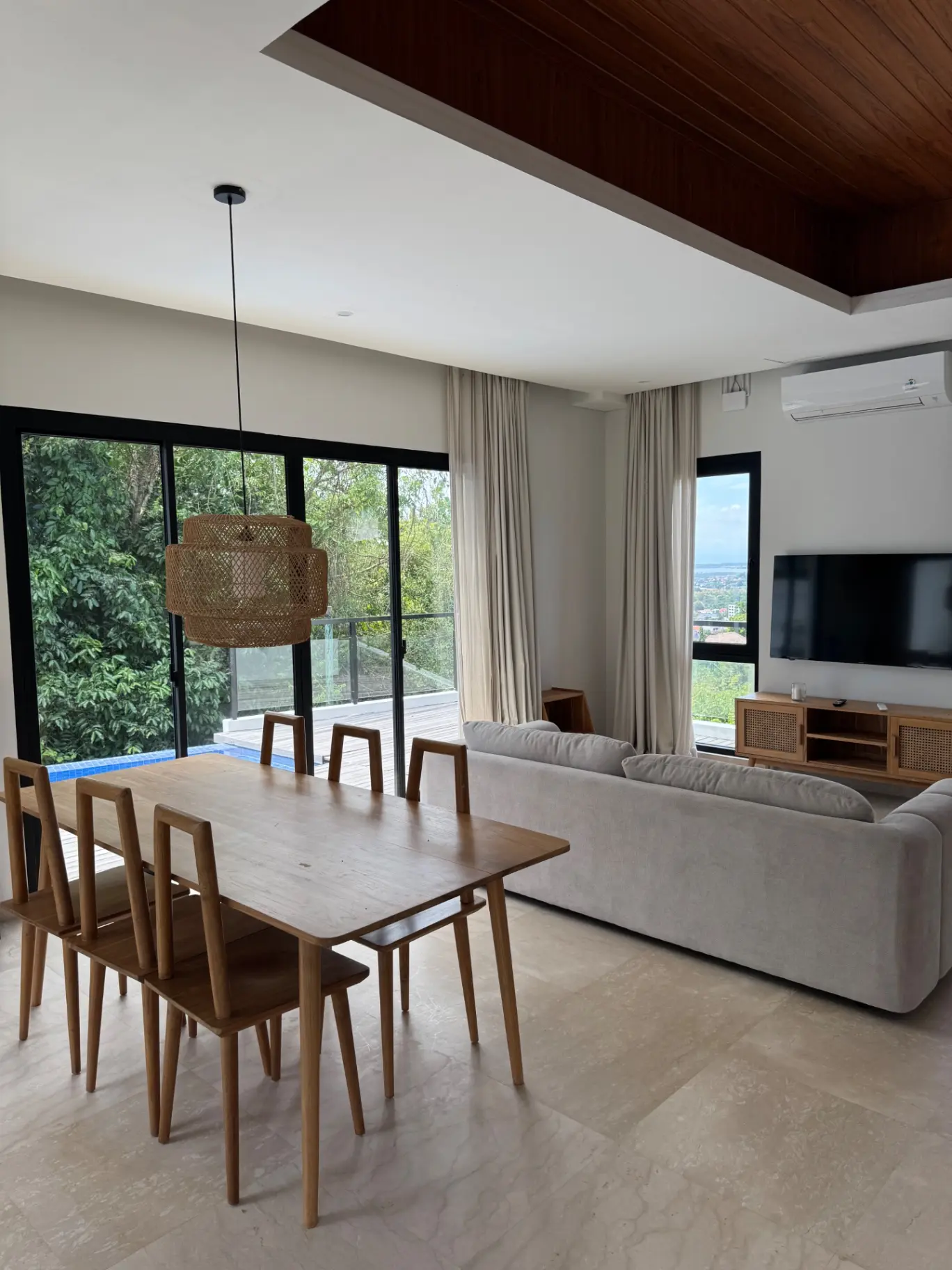 Spacious Luxury Villa