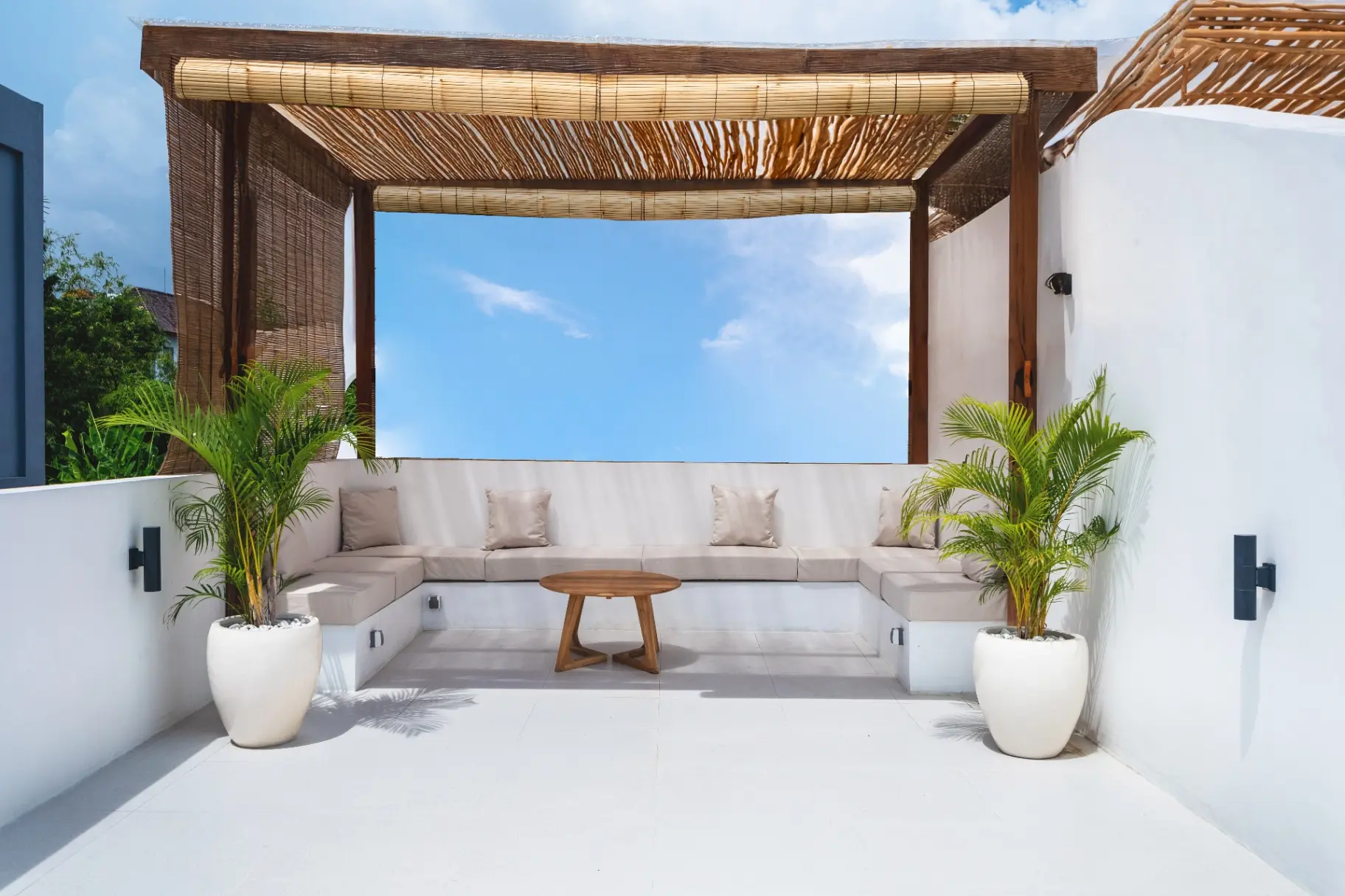 Ocean Castle Villa - 2 BR Villa with rooftop and home gym in Canggu - Image 1