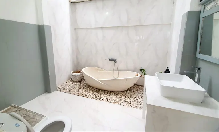 3BR with big Garden at Umalas near French School, Good Location  in Canggu - Image 4