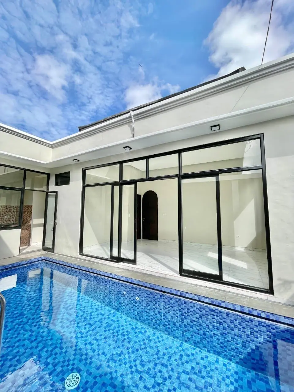 3BR Unfurnished House with Pool At Teuku Umar,Denpasar, near Kerobokan
