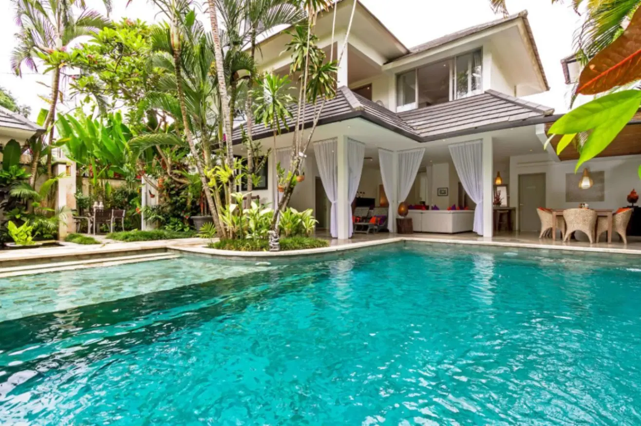 LEASEHOLD – 5-BEDROOM VILLA IN SEMINYAK |17 YEARS