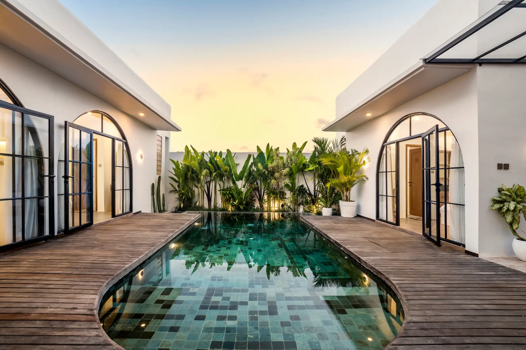 Villa Casa Copper - Tropical Luxury 3BR Pool Villa in the heart Canggu