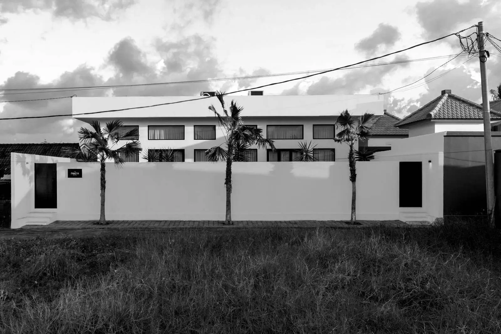 1BD Designer Villa Seseh 