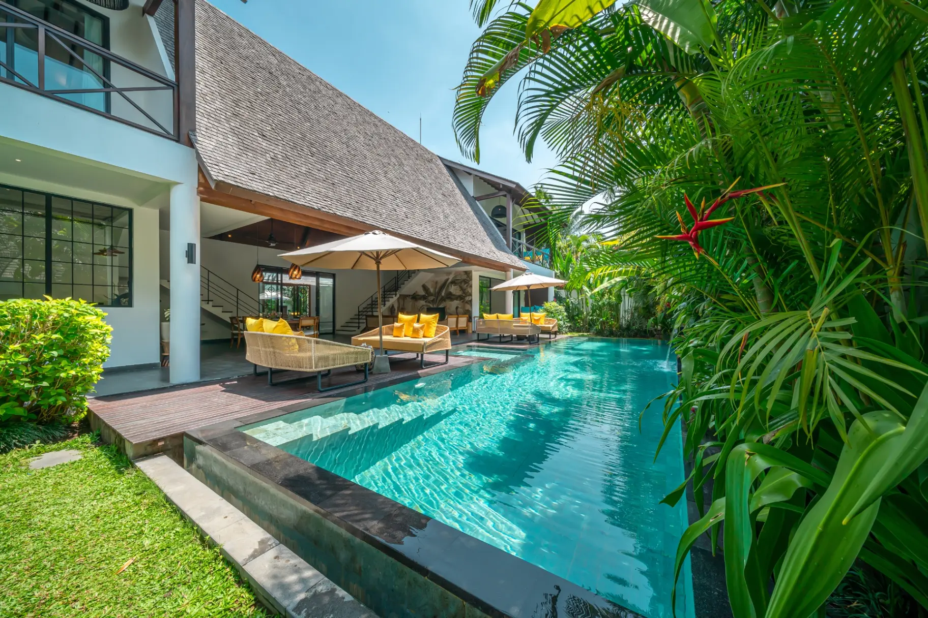 Villa Sandara - Ultimate Tropical Luxe 4BR Villa, 4 Mins to Beach