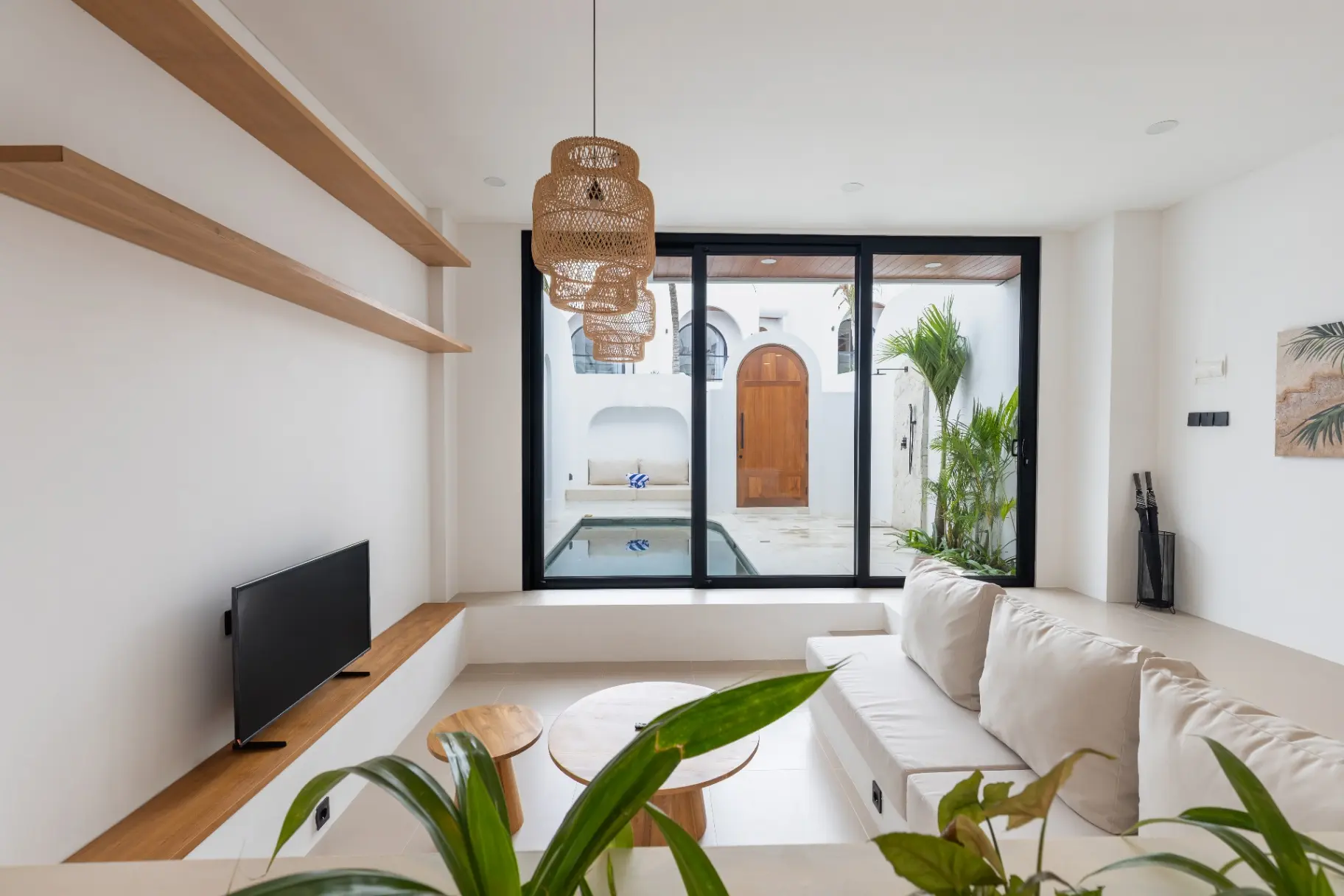 Amal: Mediterranean Style 2BR Villa with Pool 