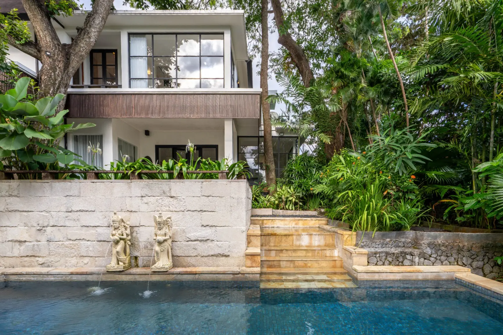 Martini Suites 2 - 1BR Suite Umalas w/ Pool & Tub Near Trendy Cafés