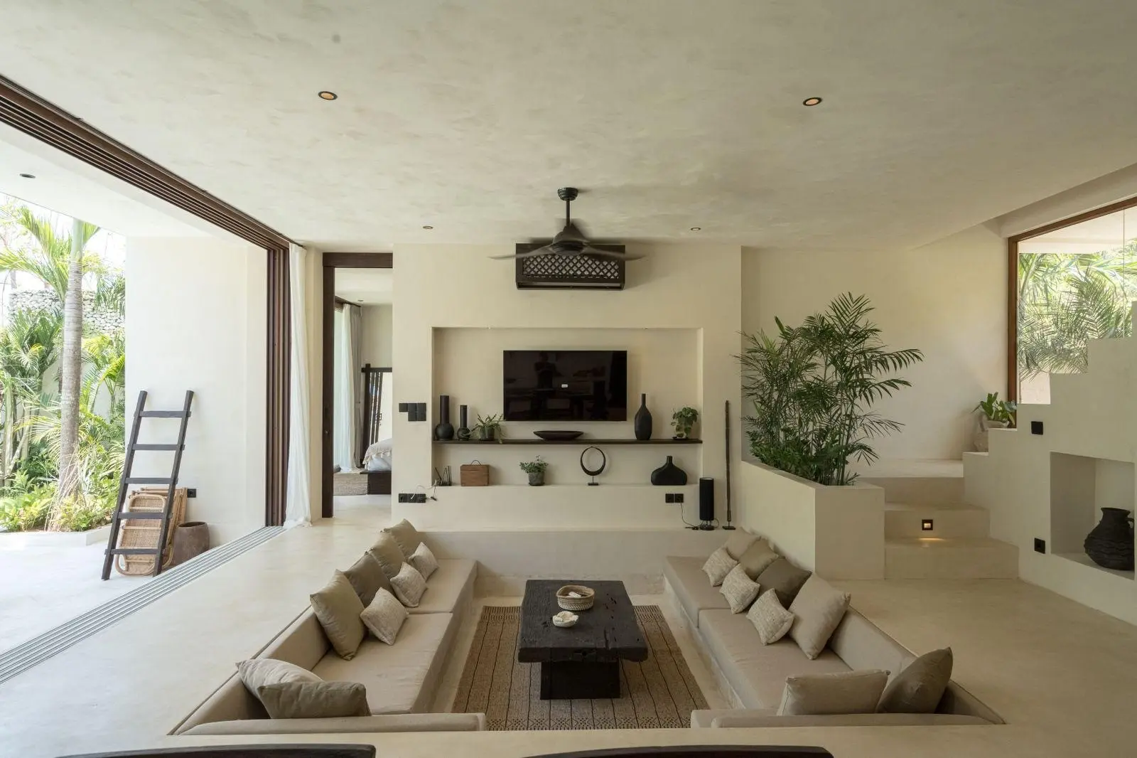 3BR Luxury Bohemian Villa w/ Ocean Views