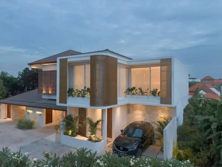 Oke-VILLA FOR RENT IN CANGGU 3 BED 