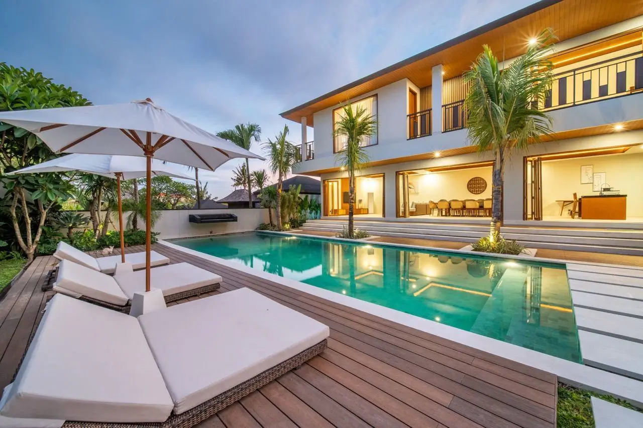 Modern 5-Bedroom Villa for Rent – Tumbak Bayuh, Bali