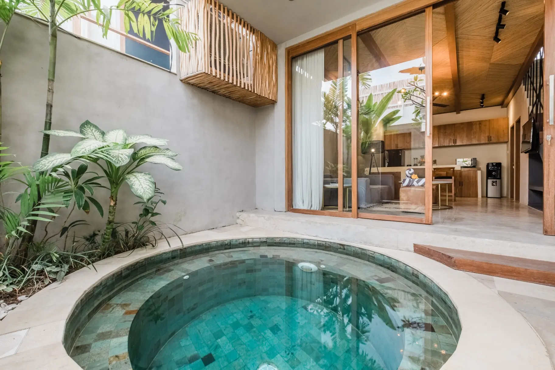 Zazen - Luxury Canggu Retreat 1BR Villa w/ Pool & Balcony