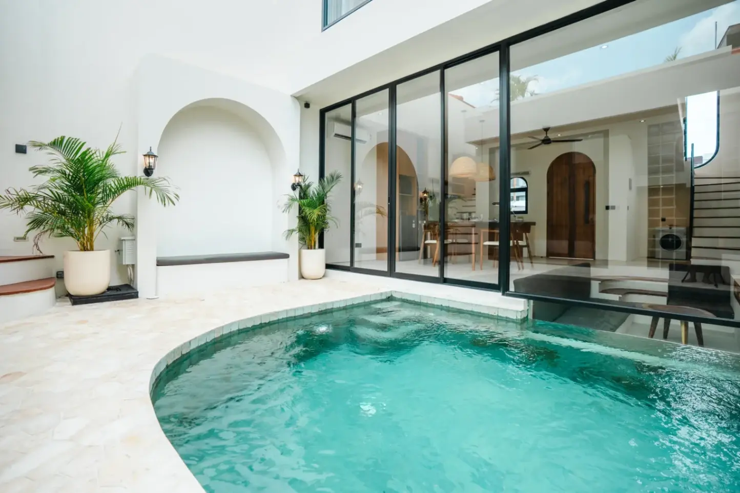 GREECE-STYLE 2 BEDROOM VILLA IN PERERENAN