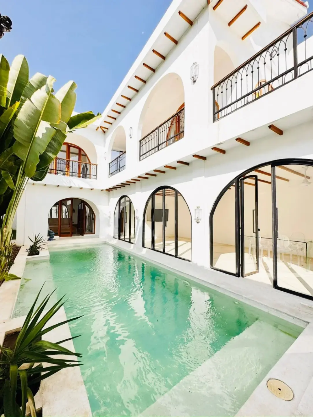 3 BEDROOM MODERN VILLA IN PERERENAN SEMPOL 