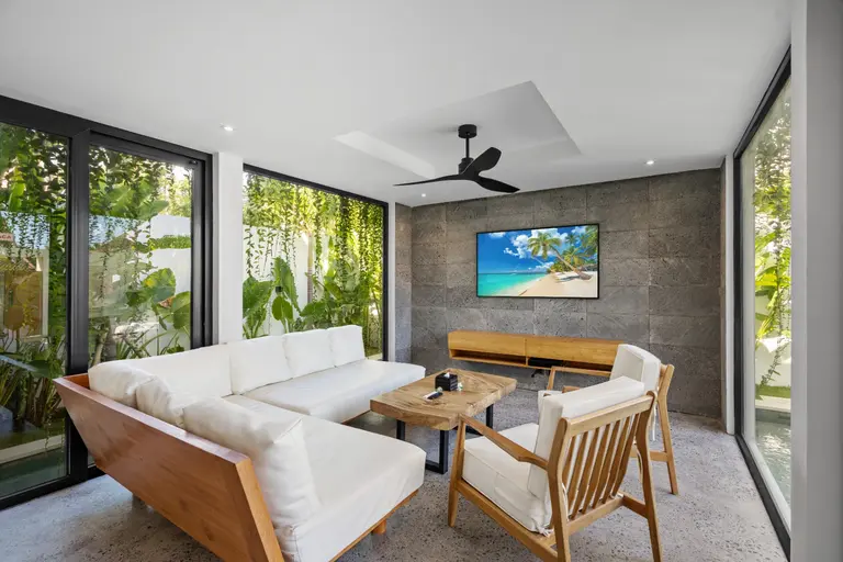 Bahagia - 3BR Enclosed Living | Pool, Bath & Walk to Nüde in Canggu - Image 5