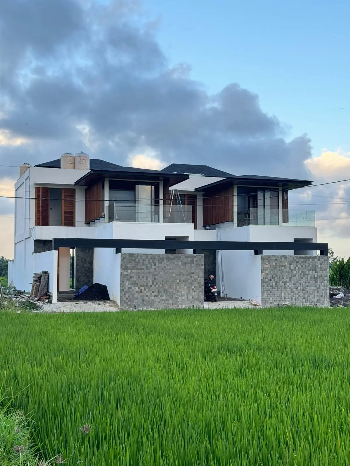 Brand New 2 Room Villa 