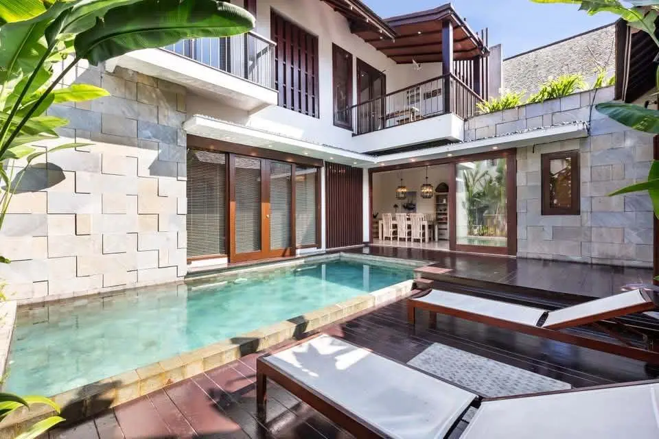 3 BEDROOM VILLA IN SEMINYAK, IDR 40 MILL/MONTH