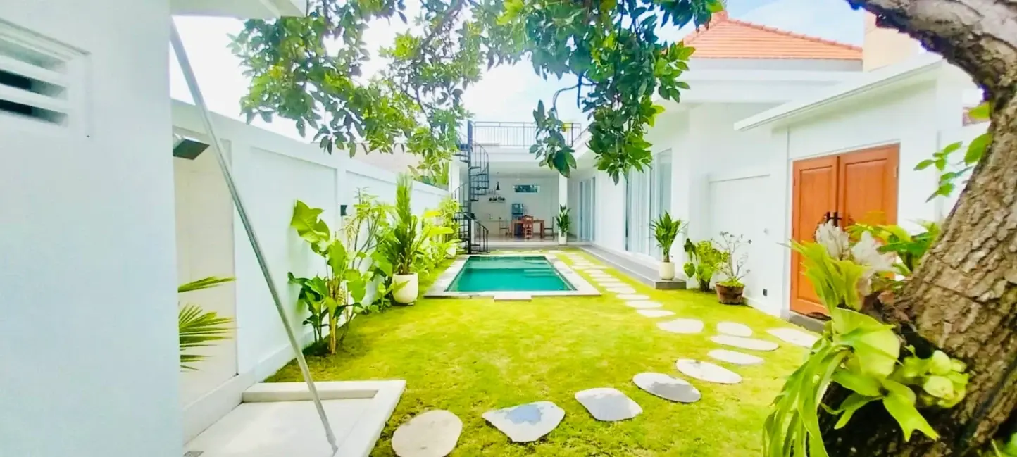 TROPICAL VILLA IN BUDUK