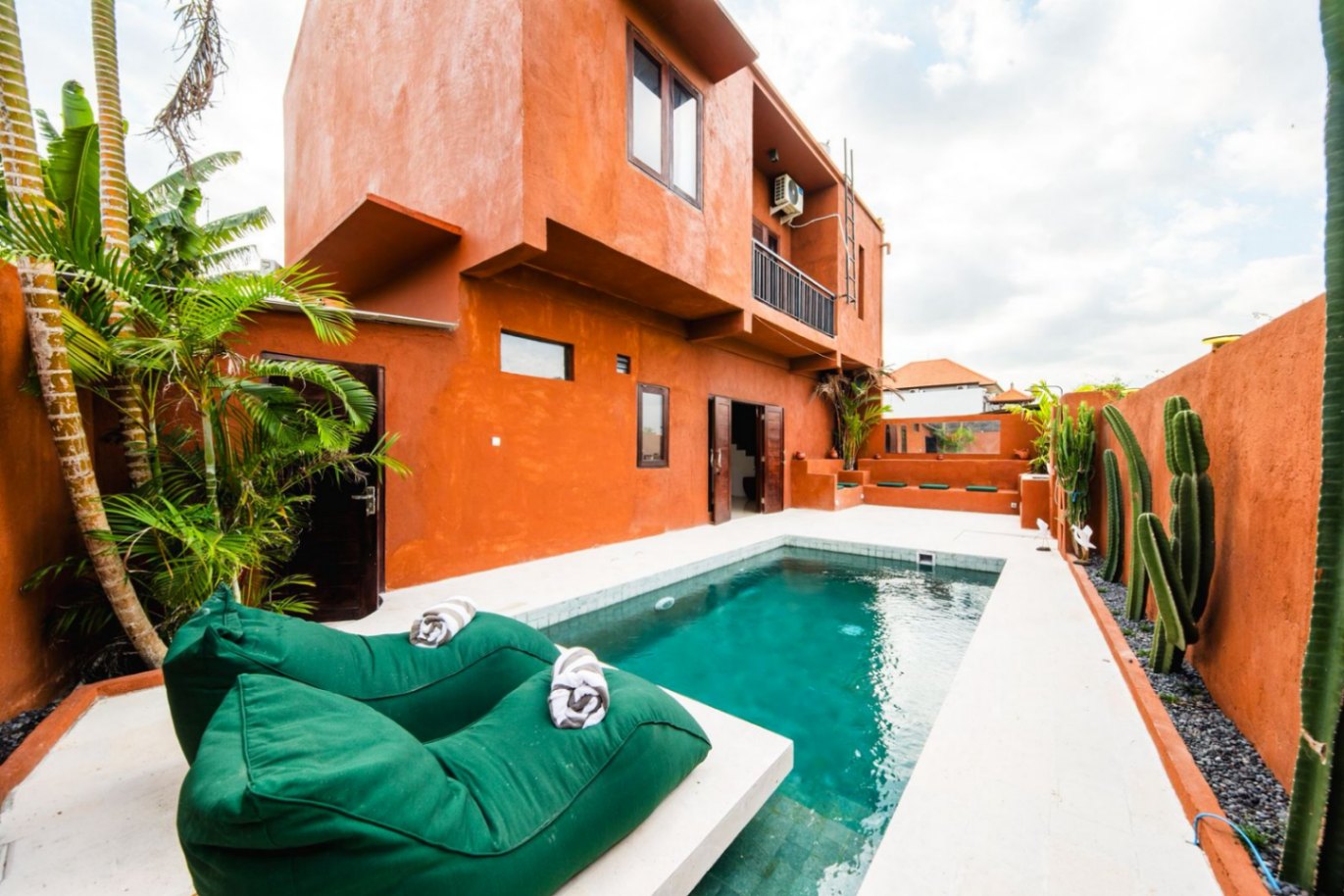 Villa image 1