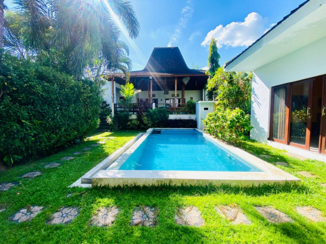 Villa image 1