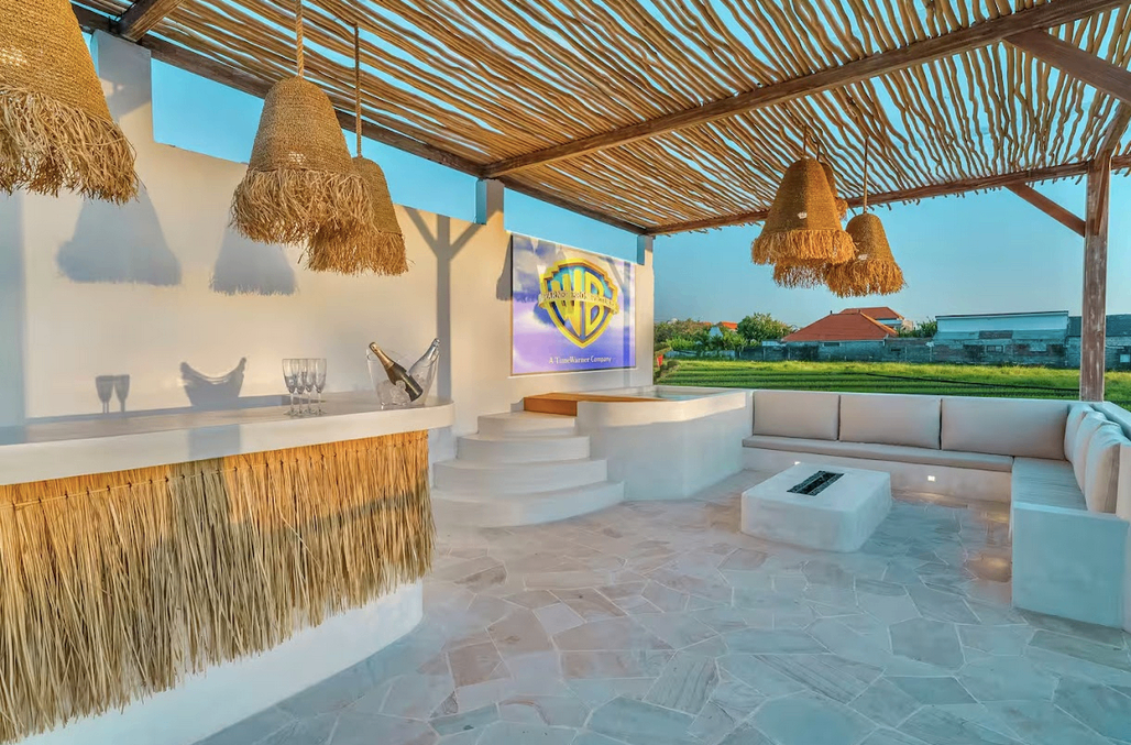 Villa image 2