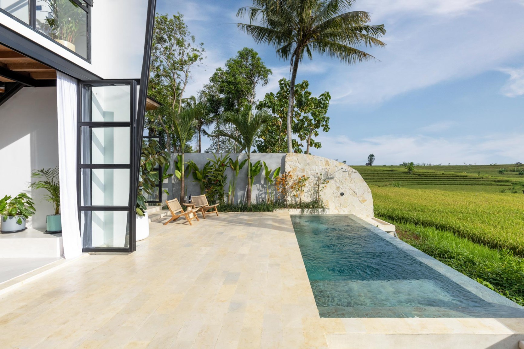Villa image 2