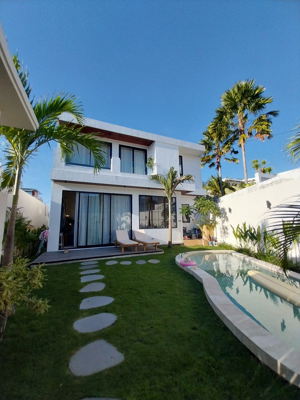 Villa image 1