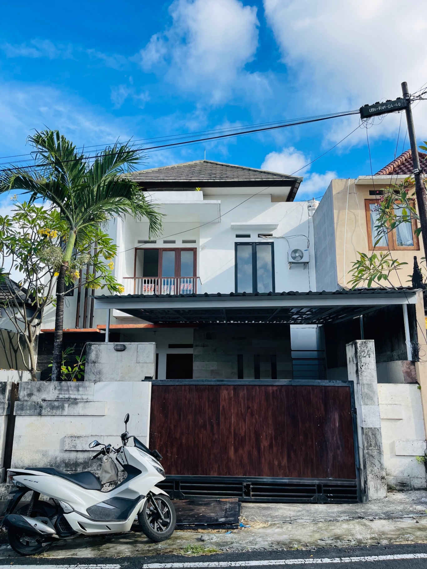 Villa image 1
