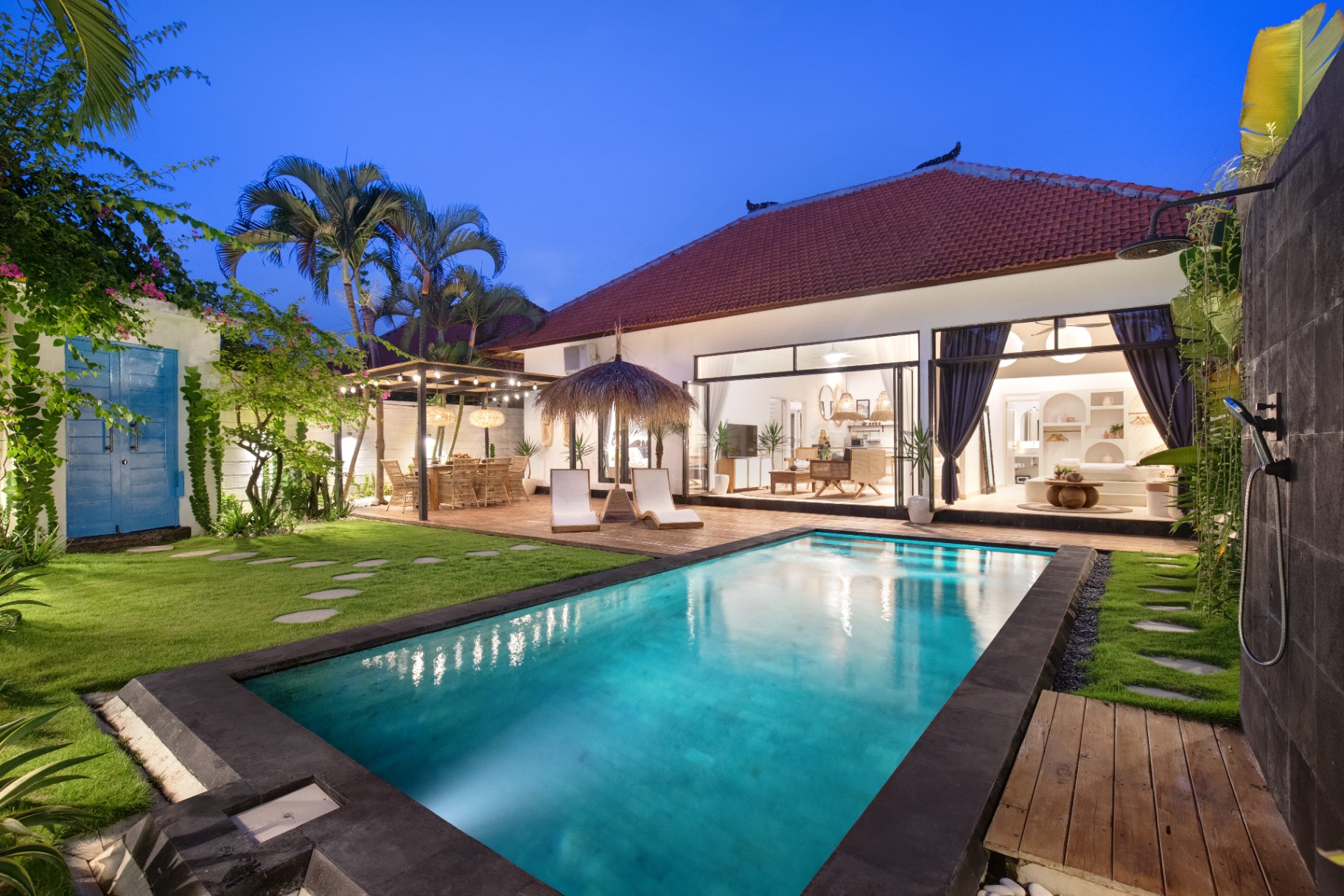 LUXURY 3 BDR BLUE MANGO UMALAS 