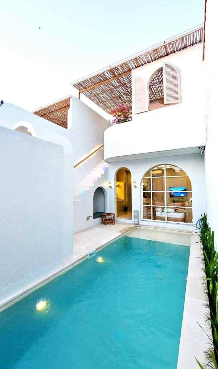 Villa image 1