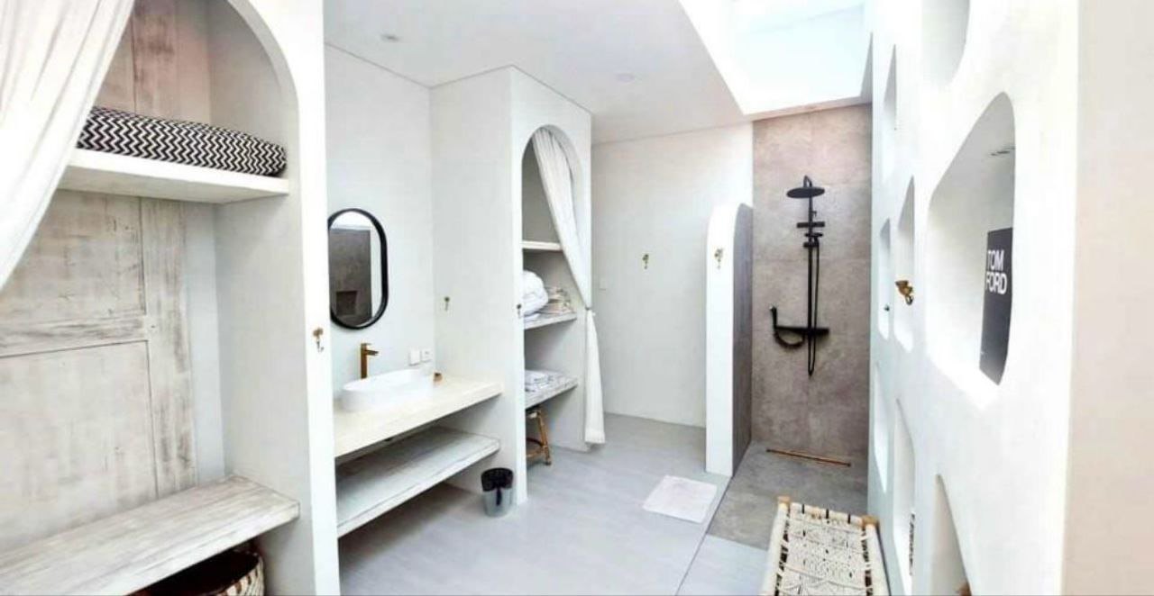 Villa image 2