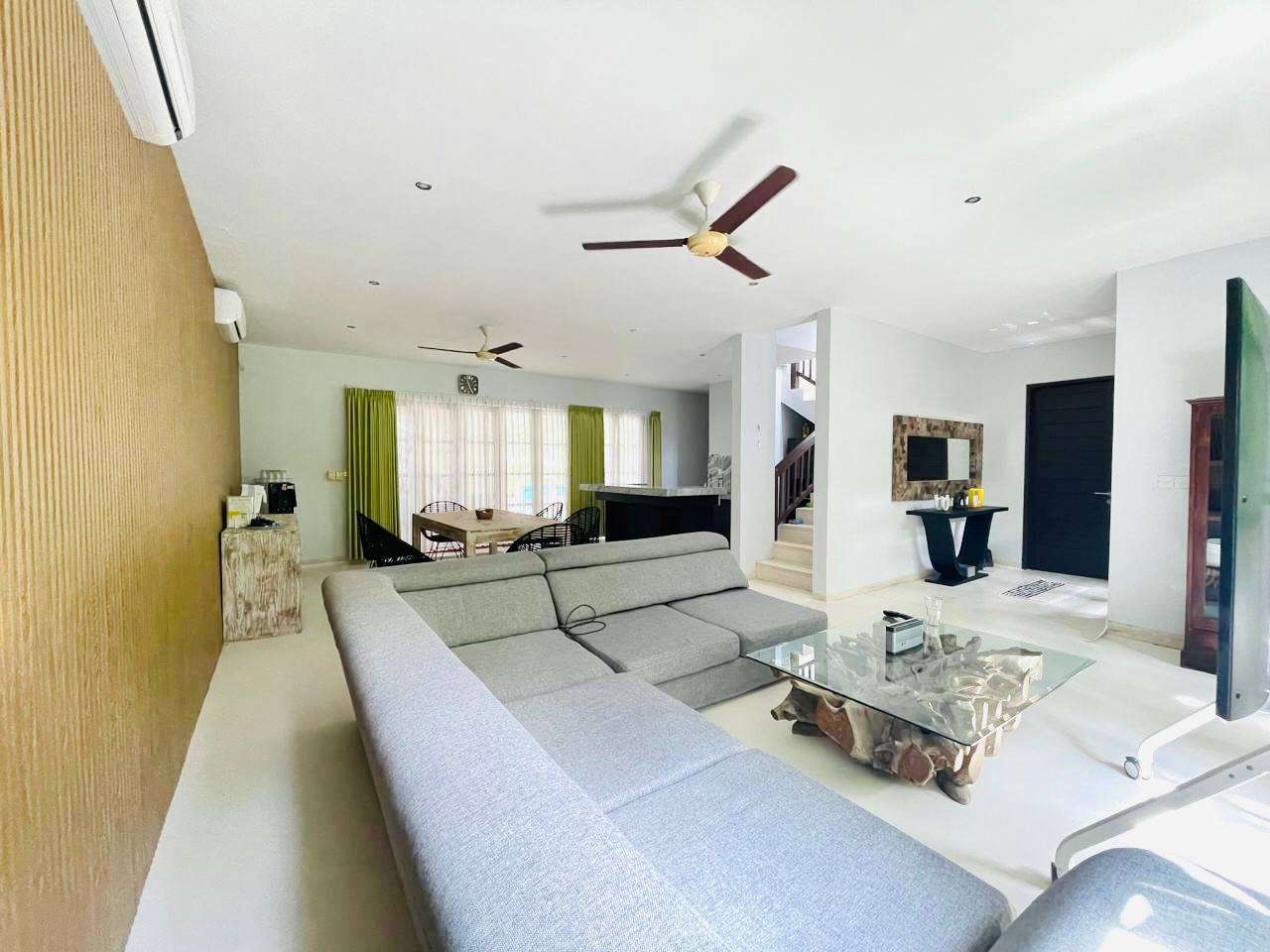Villa image 3