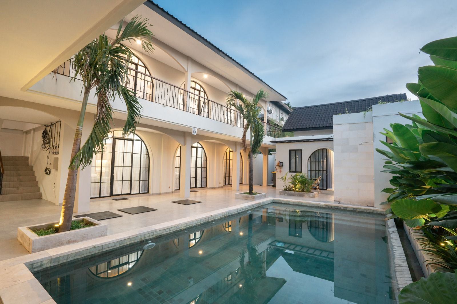 Villa image 1