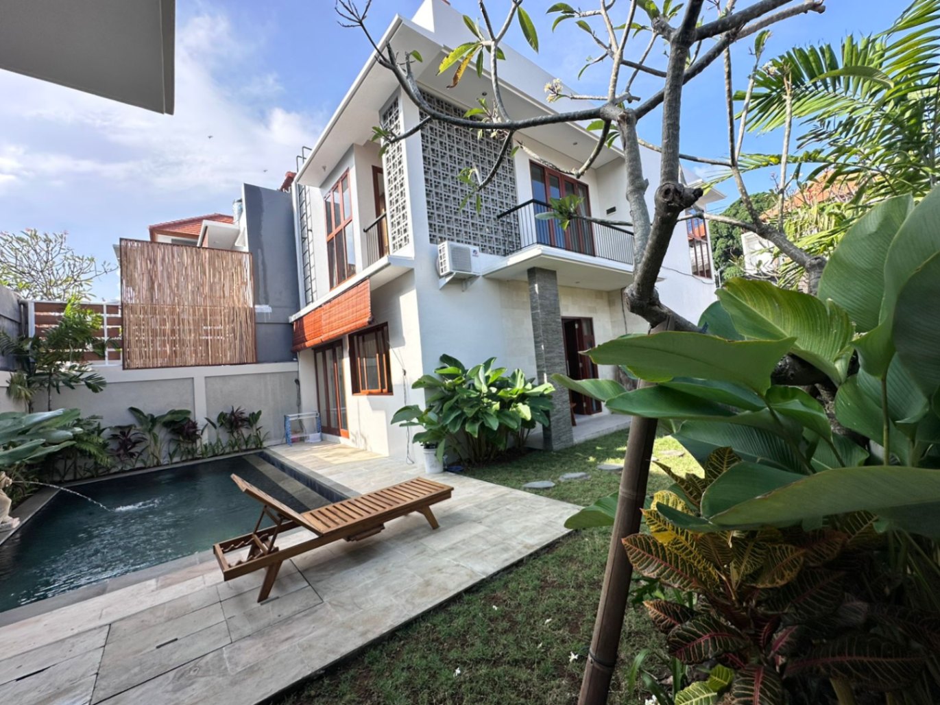 Villa image 2