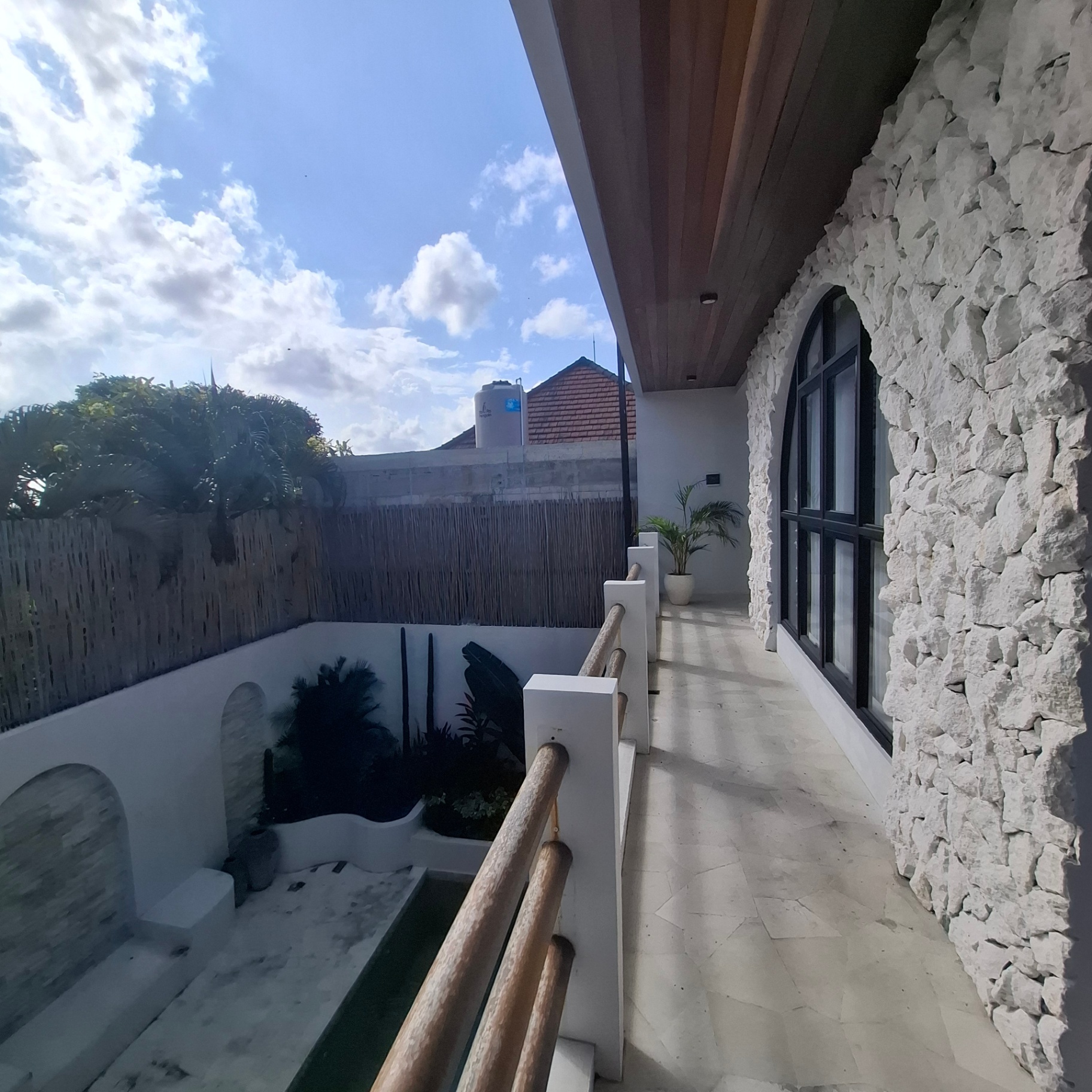 Villa image 3
