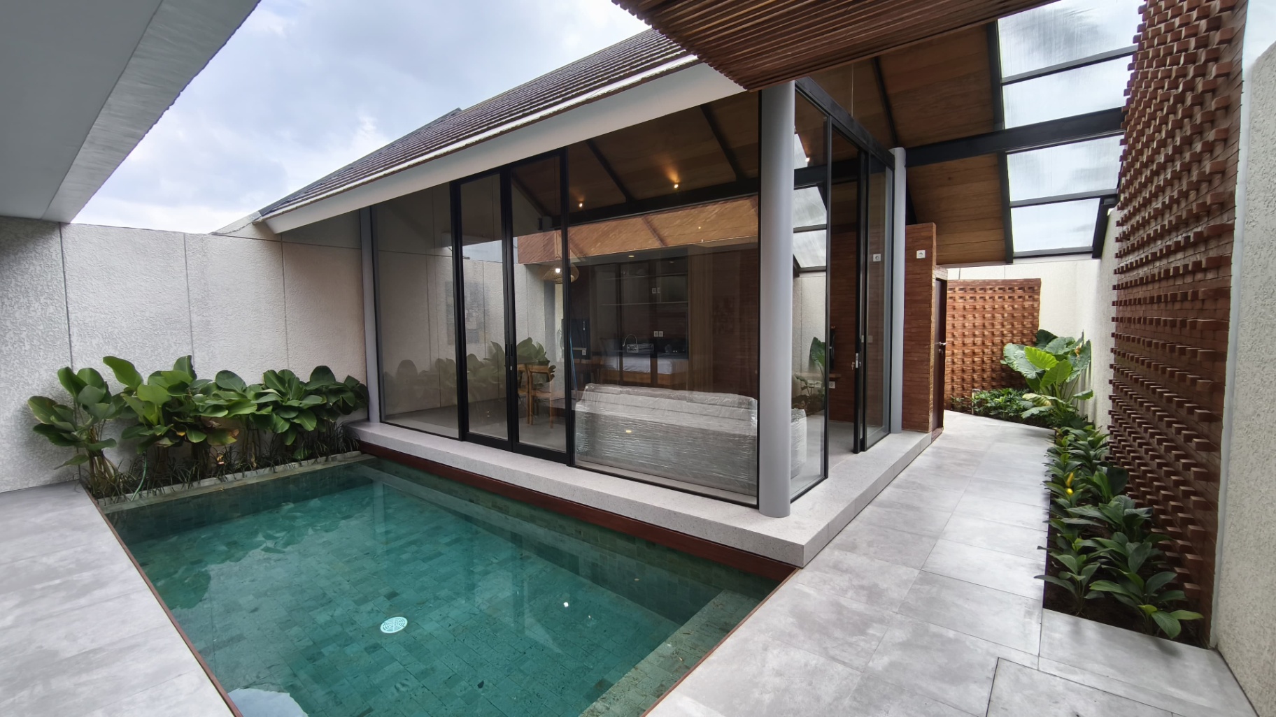 Villa image 1
