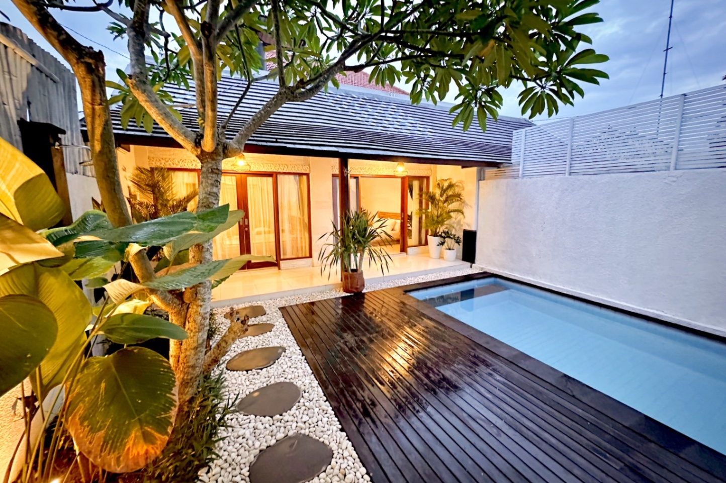 Villa image 1